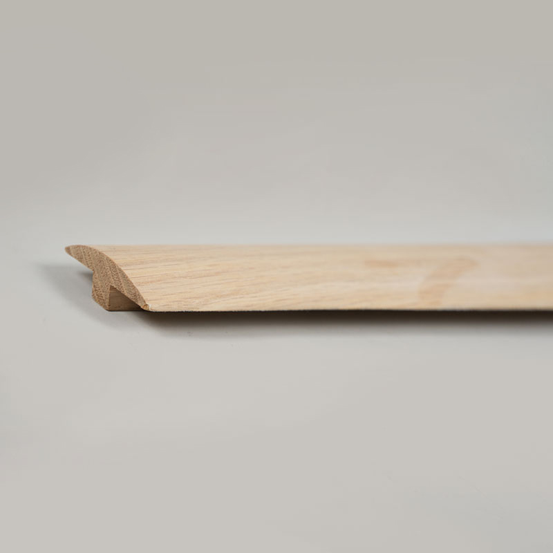 قالب‌گیری T-Moulding کامل چوب بلوط سفید (رنگ ناتمام) - رنگ طبیعی بلوط 9/32 'x1 31/32'
